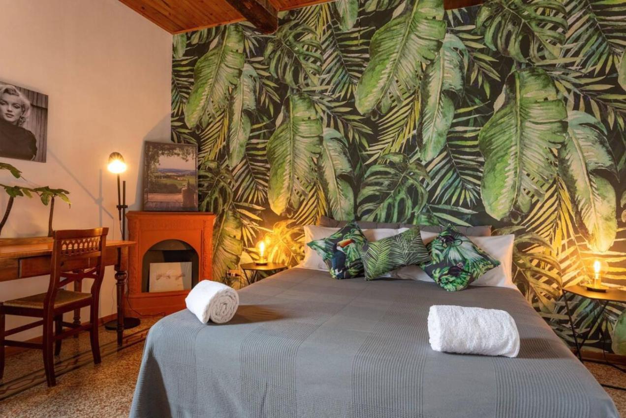 Via Ricasoli Apartment, Next To Accademia *