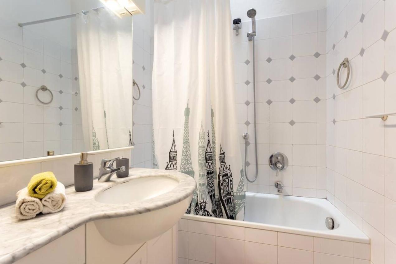 Via Ricasoli Apartment, Next To Accademia Florence