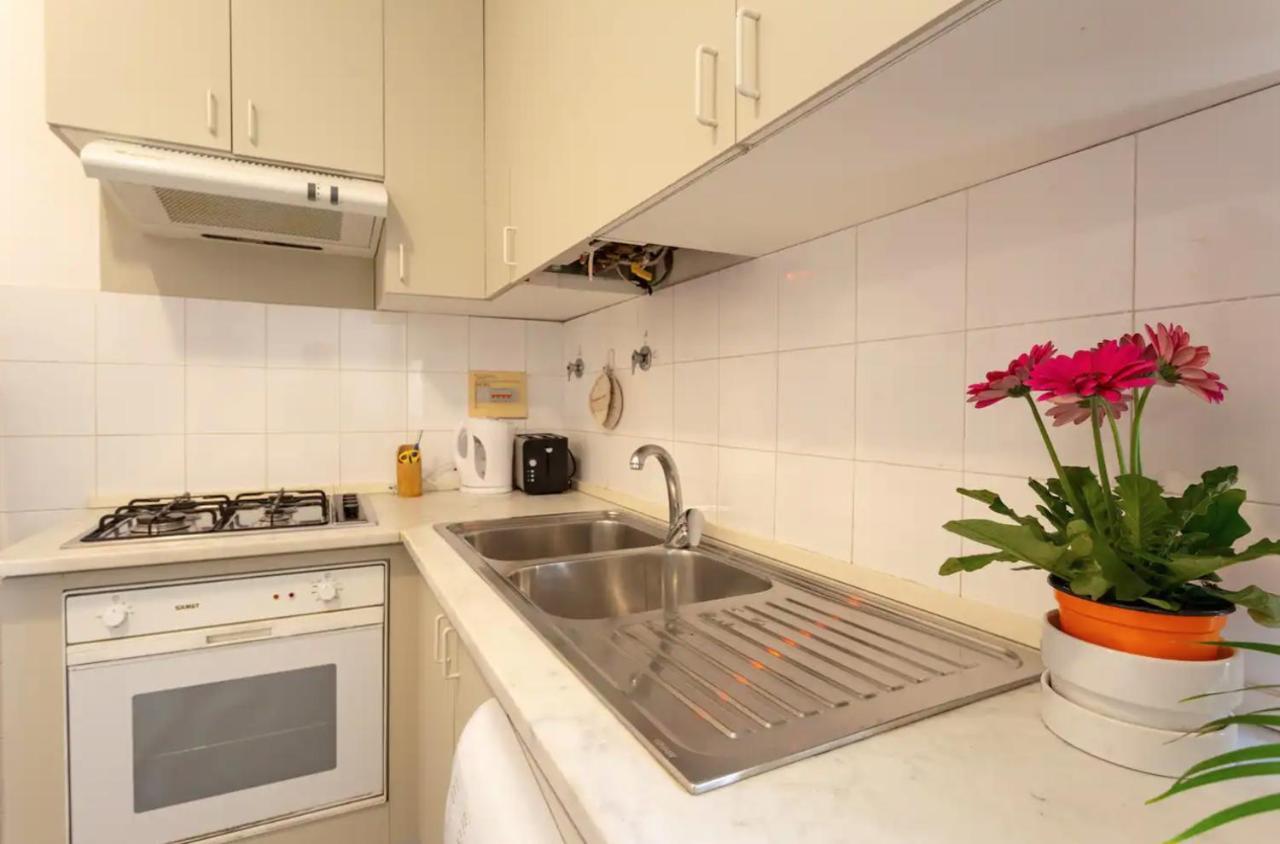 Via Ricasoli Apartment, Next To Accademia *